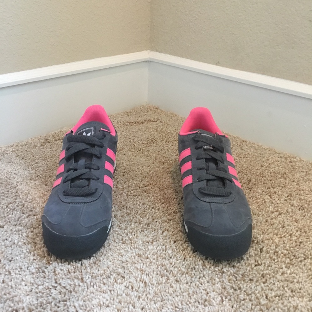 Adidas “Samoa”